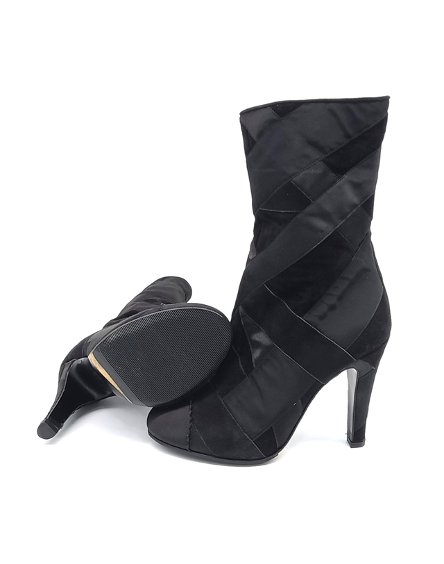 샤넬 [중고명품] [구구스]중고명품 샤넬 앵클 부츠 220 (NO 10353202) 멀티컬러 착용컷
