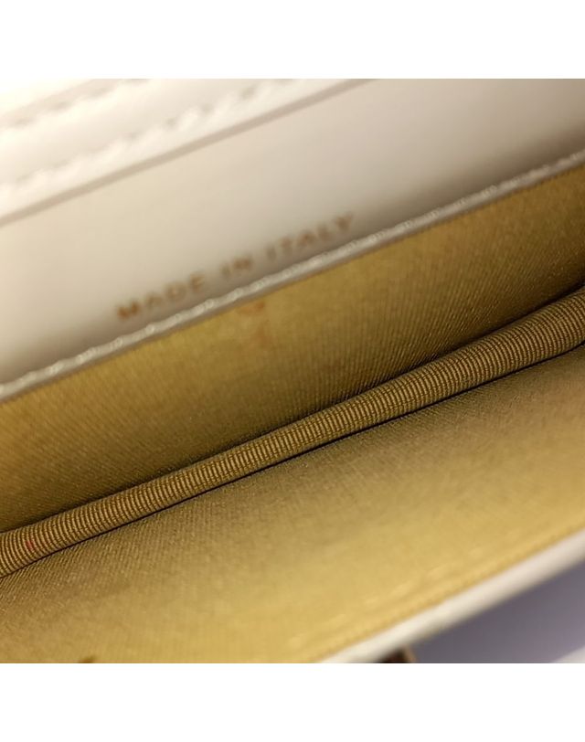 샤넬 [중고명품] [구구스]중고명품 샤넬 골든볼 체인 카드지갑 (NO 10557985) 멀티컬러 착용컷