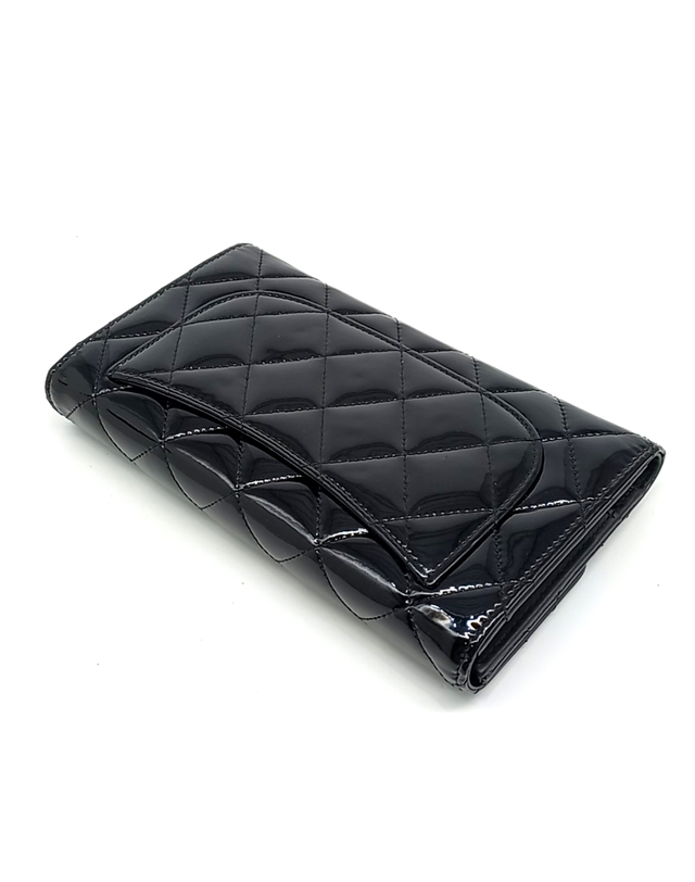 샤넬 [중고명품] [구구스]중고명품 샤넬 페이던트 장지갑 A31506 (NO 10565403) 멀티컬러 착용컷
