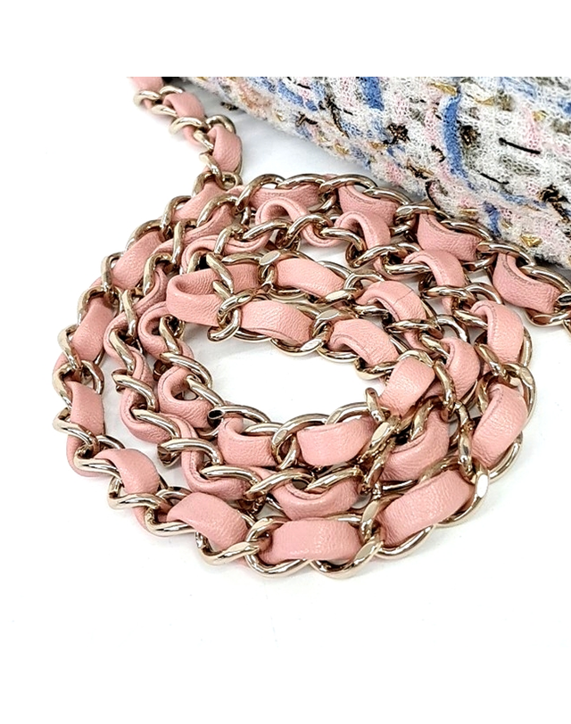 샤넬 [중고명품] [구구스]중고명품 샤넬 트위드 클래식 뉴미니 크로스백 (NO 10542245) 멀티컬러 착용컷