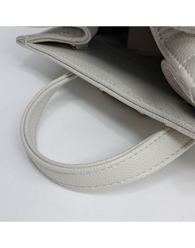 샤넬 [중고명품] [구구스]중고명품 샤넬 25 백팩 AS5600 (NO 10552247) 멀티컬러 착용컷