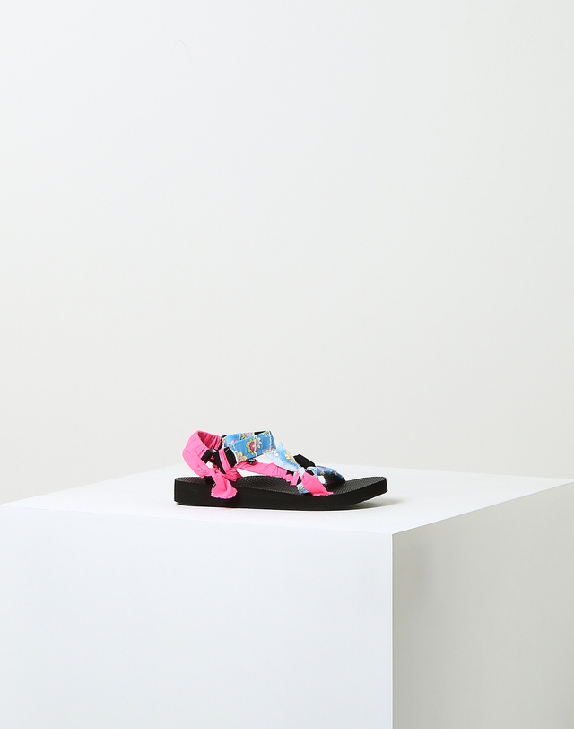 라움 여성 [MIRA MIKATI X ARIZONA LOVE] 블루 컬러배색 샌들 착용컷
