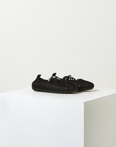 [Simone Rocha] 블랙 비즈장식 가죽 플랫슈즈