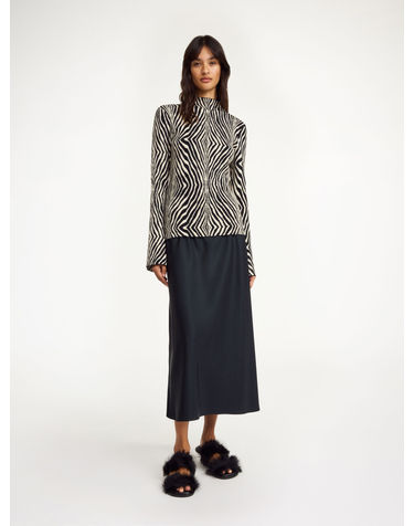[BY MALENE BIRGER] 블랙 지브라 패턴 니트