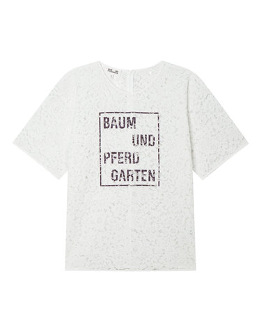 [BAUM UND PFERDGARTEN] 화이트 로고프린트 면혼방 반팔티셔츠