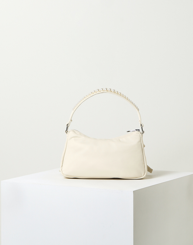 라움 여성 [Simone Rocha] 베이지 리본장식 토트백 연베이지 착용컷