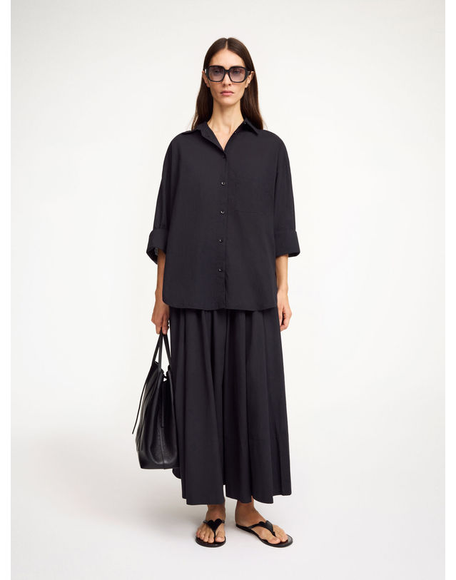 라움 여성 [BY MALENE BIRGER] 블랙 단색 면 긴팔블라우스 착용컷