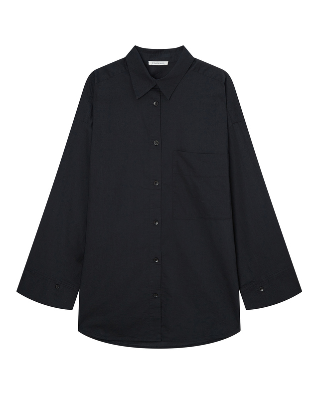 라움 여성 [BY MALENE BIRGER] 블랙 단색 면 긴팔블라우스 착용컷