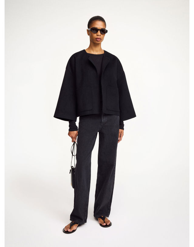 라움 여성 [BY MALENE BIRGER] 블랙 포켓배색 울 자켓 착용컷