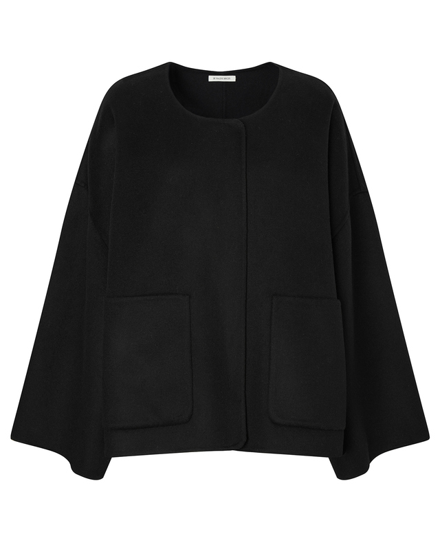 라움 여성 [BY MALENE BIRGER] 블랙 포켓배색 울 자켓 착용컷