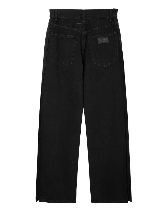 라움 여성 [MM6 MAISON MARGIELA] 블랙 워싱 면 데님팬츠 착용컷