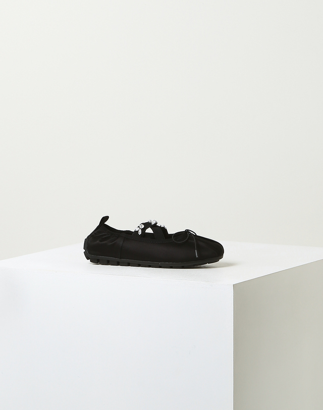 라움 여성 [Simone Rocha] 블랙 비즈장식 가죽 플랫슈즈 착용컷