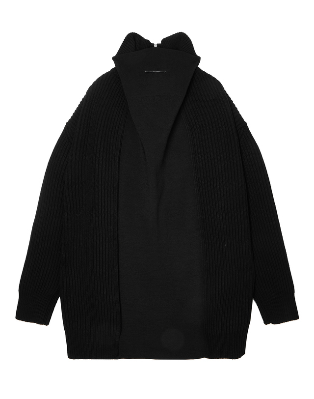 라움 여성 [MM6 MAISON MARGIELA] 블랙 짜임 울혼방 집업니트 착용컷
