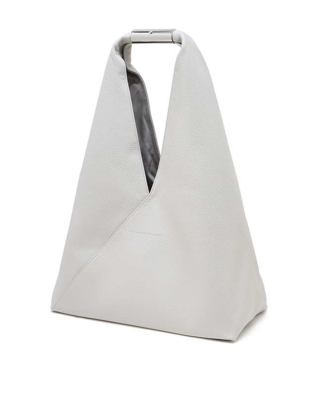 라움 여성 [MM6 MAISON MARGIELA] 블루 음각로고 소가죽 숄더백 연블루 착용컷