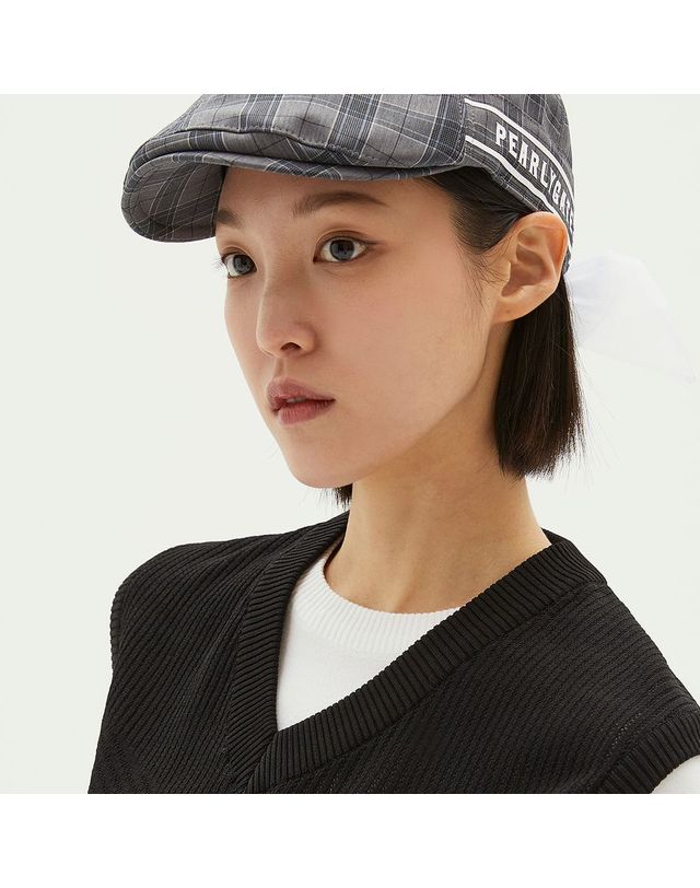 파리게이츠 여성 엠보 로고 자수 체크 헌팅캡 착용컷