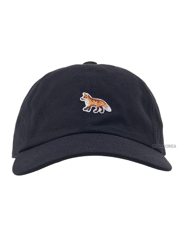 메종키츠네 [메종 키츠네] SS26 공용 베이비폭스 볼캡 OW06109WB0026 P199 착용컷