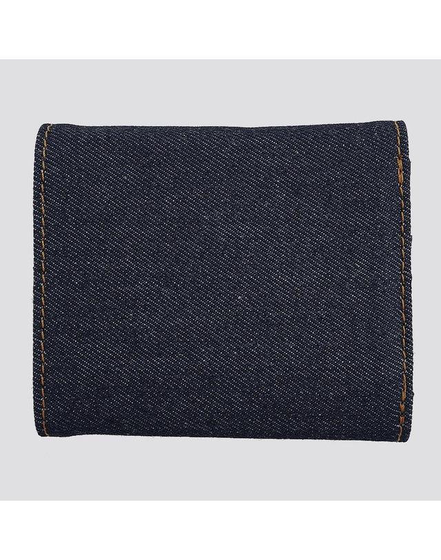 아페쎄 [APC] FW25 공용 데님 스탠다드 반지갑 COHIZ H63650 IAI 착용컷
