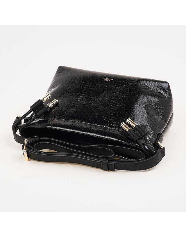 아페쎄 [APC] SS26 여성 니논 미니 숄더백 PUACC F61582 LZZ 착용컷