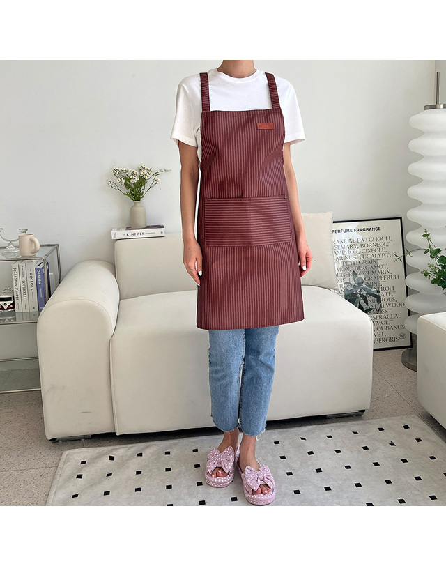 이솔홈 이솔홈 줄무늬 방수 앞치마 H형 주방 공방 업소용 어린이집 착용컷