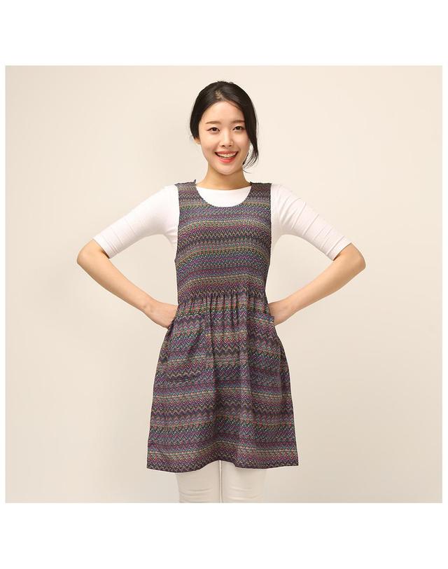 이솔홈 이솔홈 패턴 쉬폰 원피스 앞치마 착용컷
