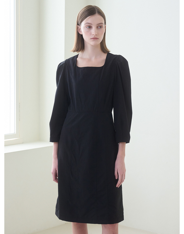 누브 Square Neck Stitch Dress - Black 착용컷