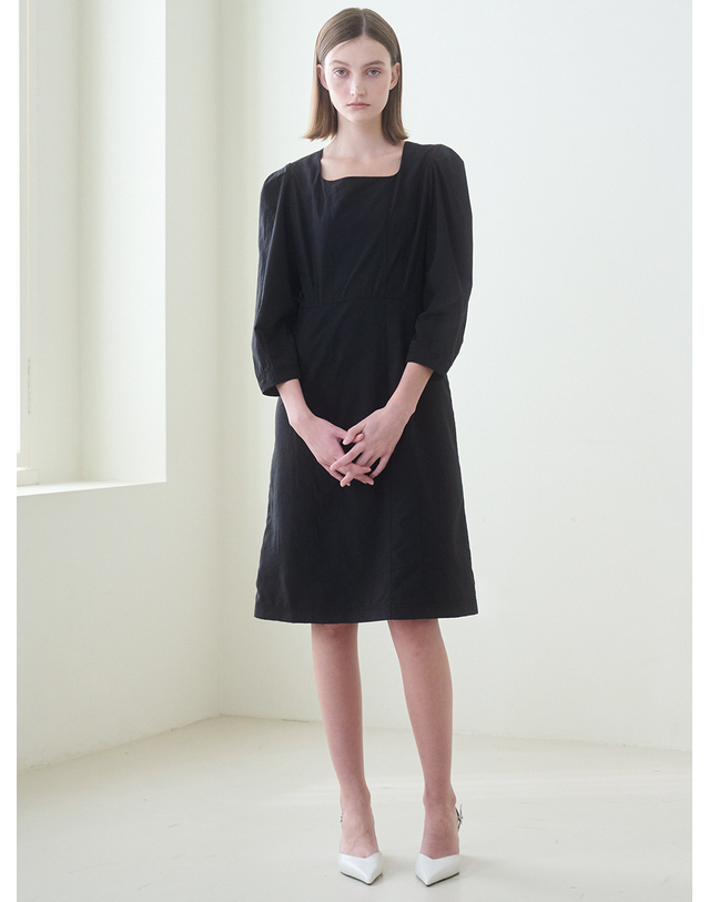 누브 Square Neck Stitch Dress - Black 착용컷