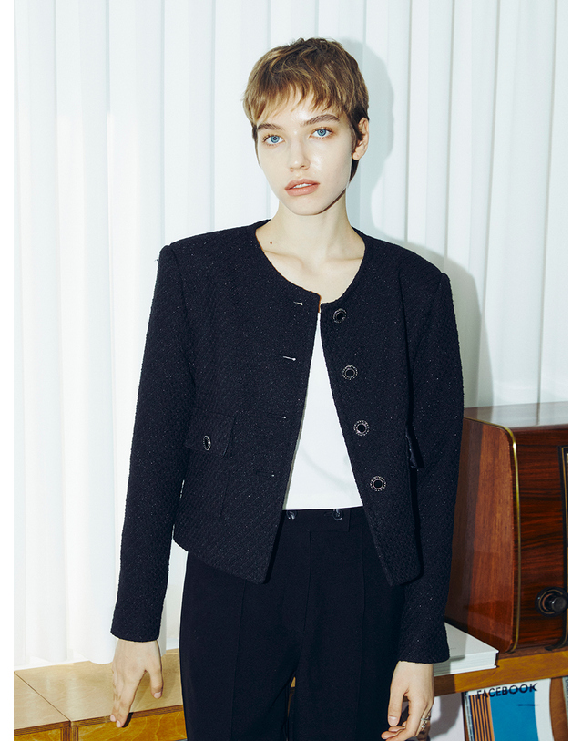 누브 Tweed Crop Jacket - Black 착용컷