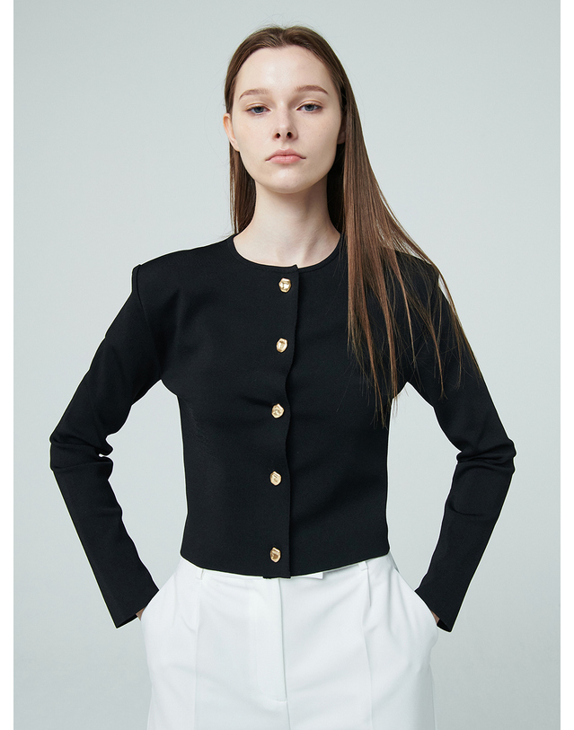 누브 Crop Soft Knit Cardigan - Black 착용컷