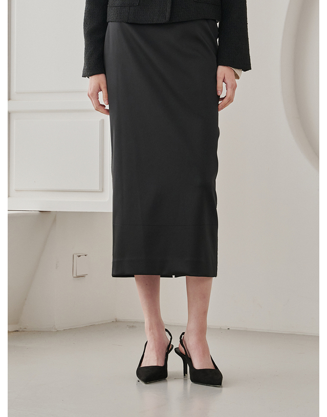 누브 Satin Cut Out Skirt - Black 베이지 착용컷