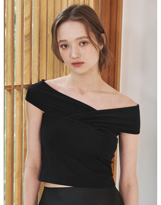 누브 오프숄더 셔링 티셔츠 - 블랙 / Off Shoulder Shirring T-Shirts - Black 착용컷