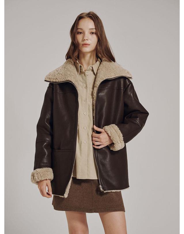 누브 코듀로이 커브드 슬리브 블라우스 - 베이지 / Corduroy Curved Sleeve Blouse -Beige 착용컷