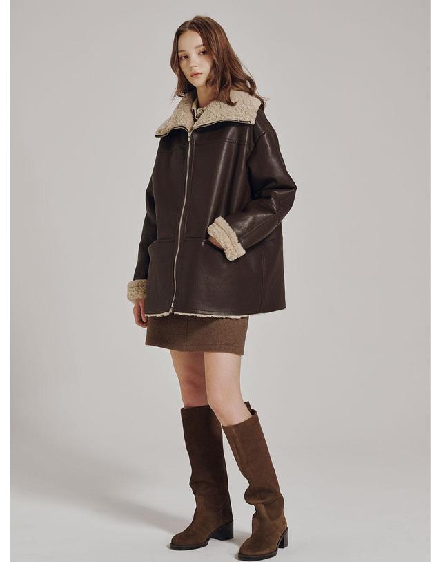 누브 레더 무스탕 코트 - 브라운 / Leather Mustang Coat - Brown 착용컷