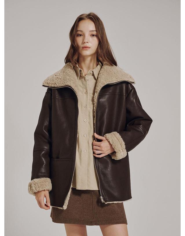 누브 레더 무스탕 코트 - 브라운 / Leather Mustang Coat - Brown 착용컷