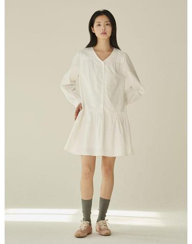 브이넥 셔링 롱슬리브 드레스 - 화이트/ V-Neck Shirring Longsleeve Dress - White