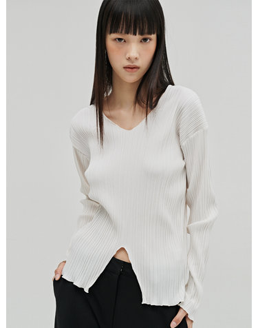 브이넥 플리츠 블라우스 - 아이보리 / V-Neck Pleated Blouse - Ivory