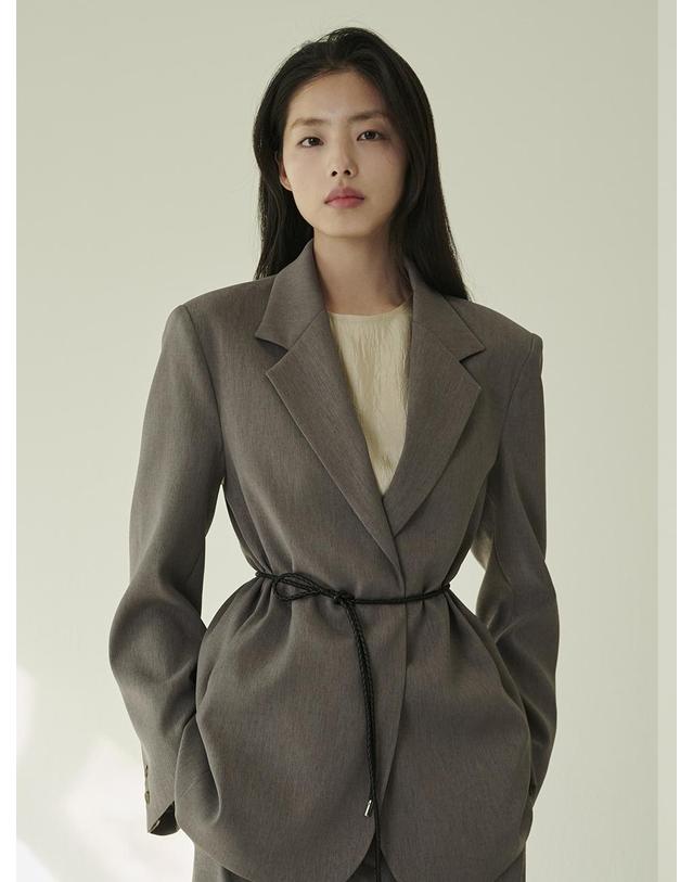 누브 슬림 타이 레더벨트 - 블랙/ Slim Tie Leather Belt - Black 착용컷