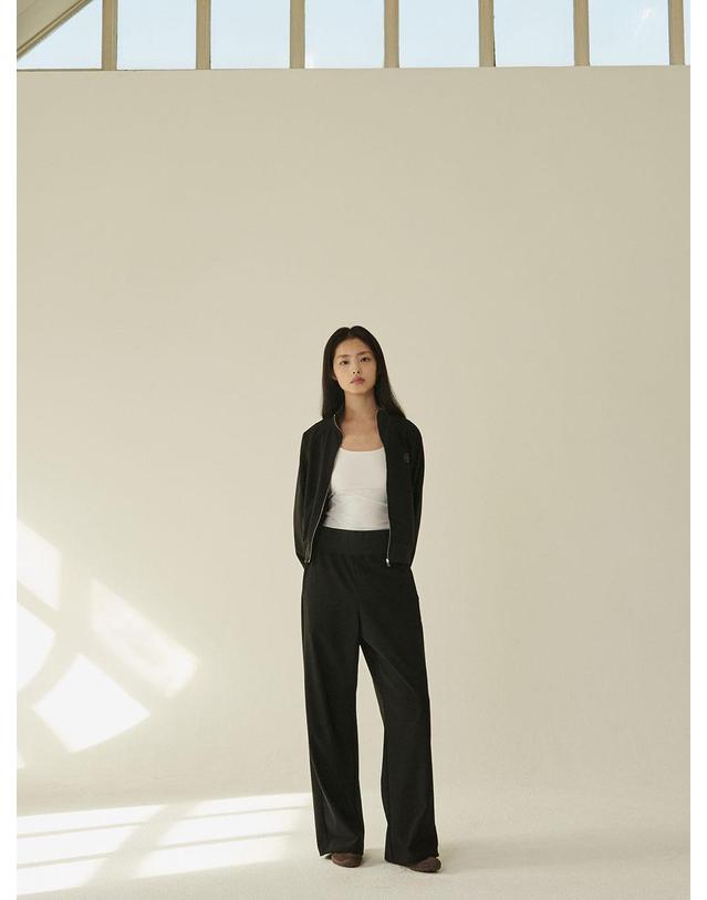 누브 스트레치 져지 집업 셋업 - 블랙/ Stretch Jersey Zip‑Up Set - Black 착용컷