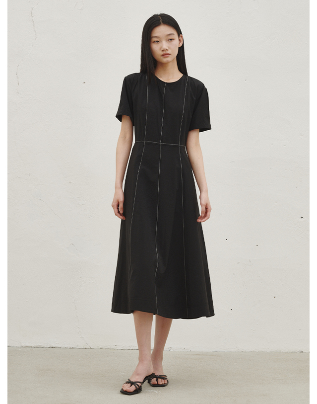 누브 스티치 플레어 드레스 - 블랙 / Stitch Flare Dress - Black 착용컷