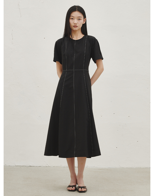 누브 스티치 플레어 드레스 - 블랙 / Stitch Flare Dress - Black 착용컷