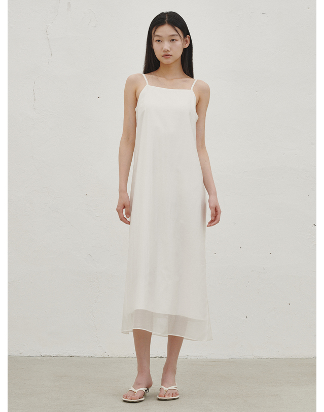 누브 레이어드 슬리브리스 롱 드레스 - 화이트 / Layered Sleeveless Long Dress - White 착용컷