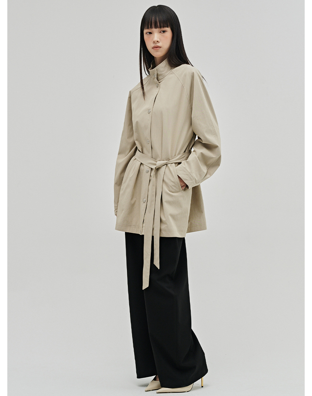 누브 하이넥 트렌치코트 - 베이지 / High Neck Trench Coat - Beige 착용컷