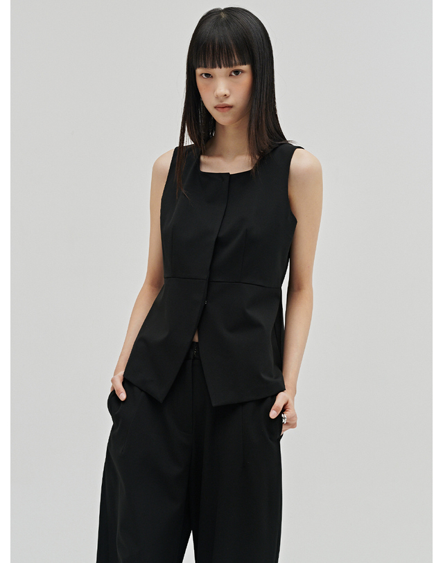 누브 울 베스트 블라우스 셋업 - 블랙 / Wool Vest Blouse Set up - Black 착용컷