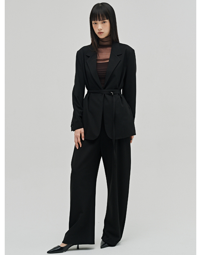 누브 울 테일러드 벨티드 자켓 셋업 - 블랙 / Wool Tailored Belted Jacket Set up - Black 착용컷