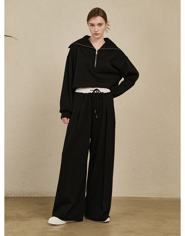 누브 Wide Collar Crop T-Shirts - Black 블랙 착용컷