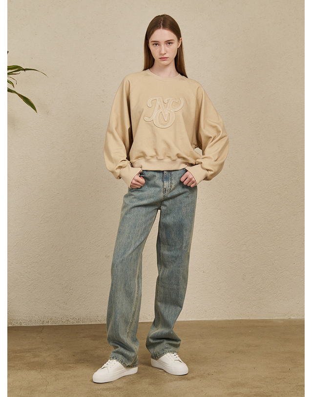 누브 Pigment Patch Sweatshirt - Light Beige 베이지 착용컷
