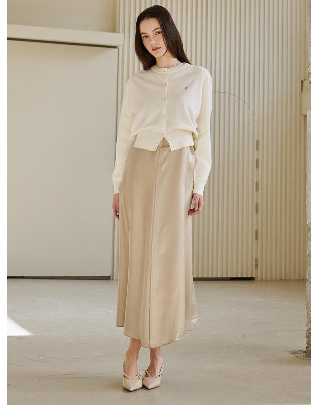 누브 라운드 넥 클래식 가디건 - 아이보리 / Round Neck Classic Cardigan - Ivory 착용컷