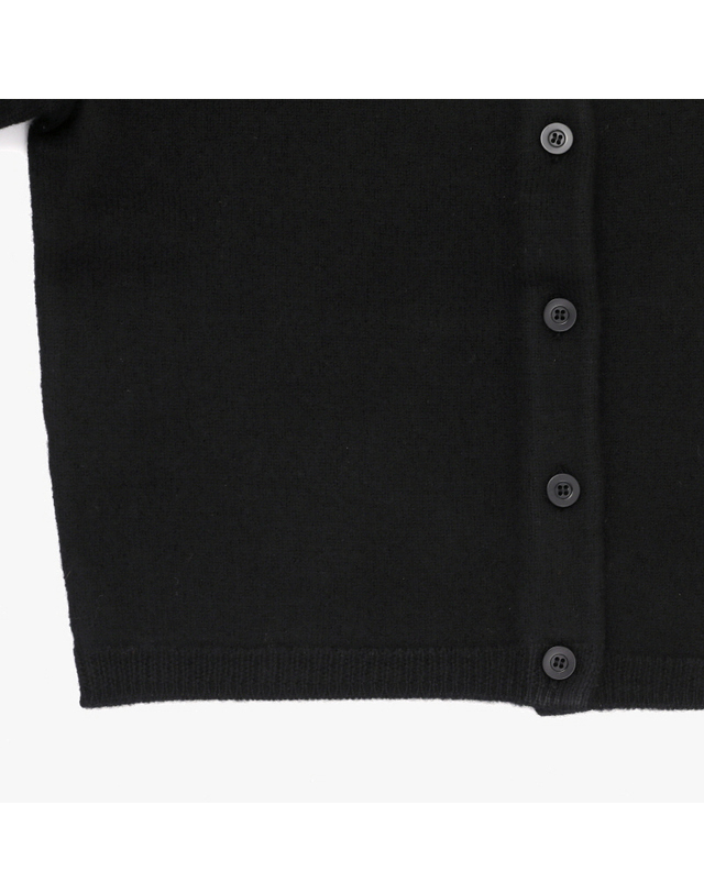 아페쎄 아페쎄 WVBDK F22301 LZZ BLACK MILA 밀라 여성 가디건 착용컷