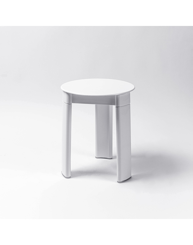 게디 게디 히스토릭 컬렉션 트리오 스툴 화이트 designed by Olaf Von Bohr 착용컷