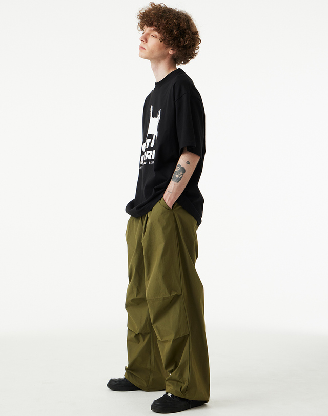 어반에이지 [2PACK] Waterproof 원턱 파라슈트 와이드 팬츠 (3COLOR) 착용컷