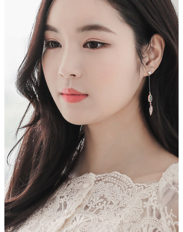 제이로렌 92M02590 에메랄드 크리스탈 나뭇잎 귀걸이